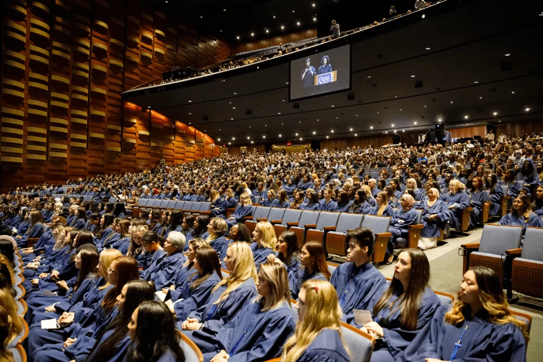 George-Brown-College-St_James-Graduation-November2022
